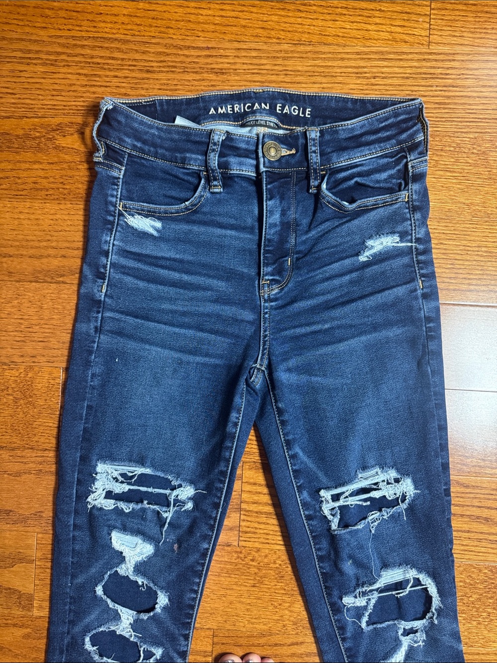 Sz 2 American Eagle Outfitters Distressed Skinny Jeans - Women - Picture 3 of 12